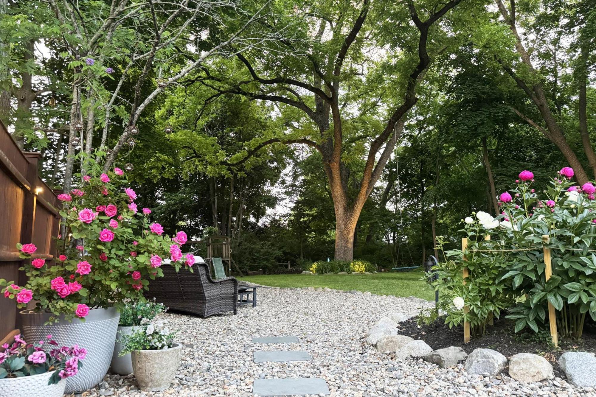 Large, Comfortable & Conveniently Located Holiday home *