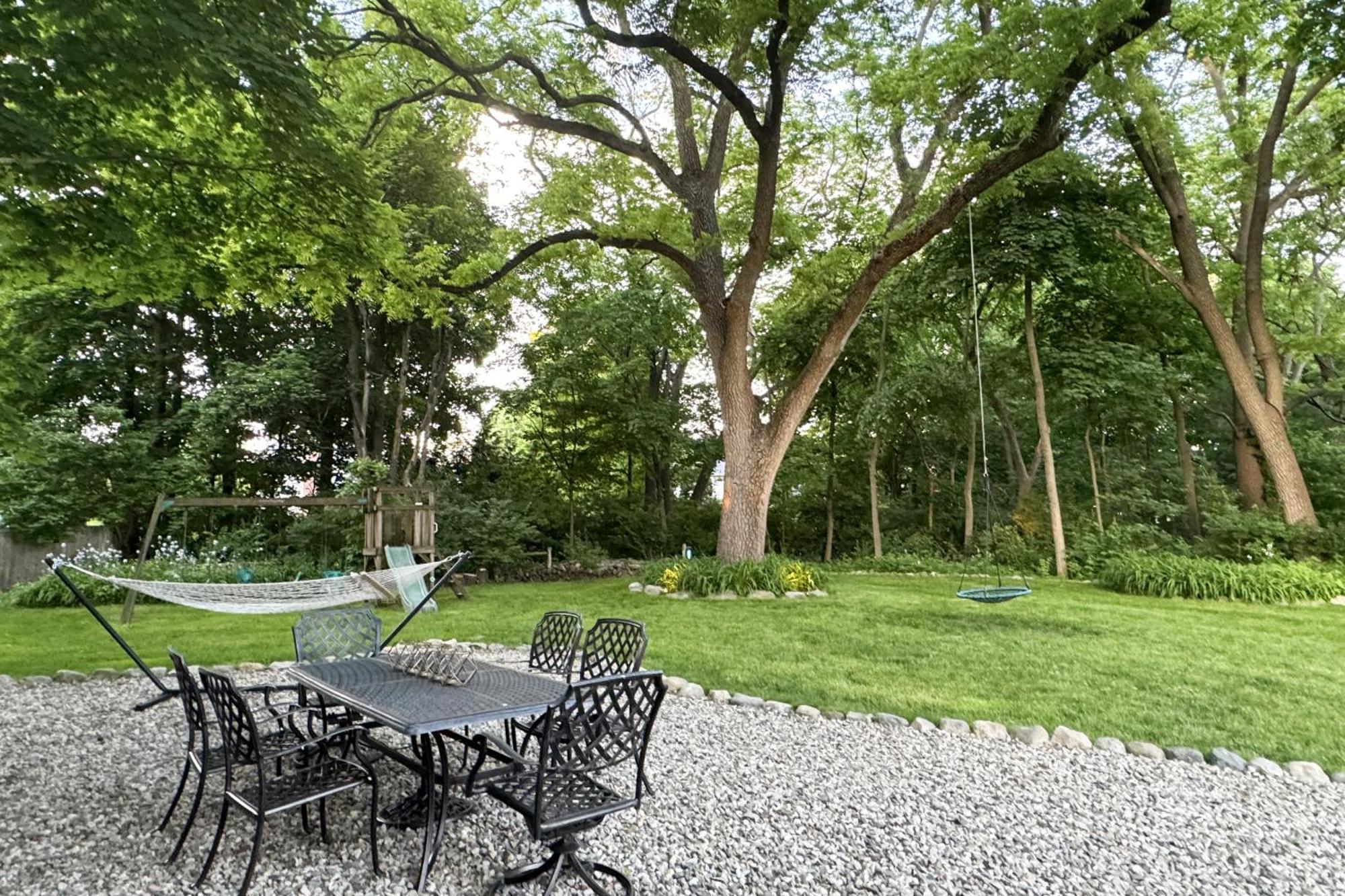 Large, Comfortable & Conveniently Located *