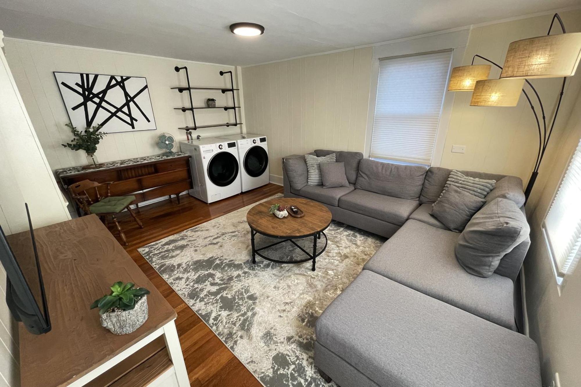 Large, Comfortable & Conveniently Located Holiday home